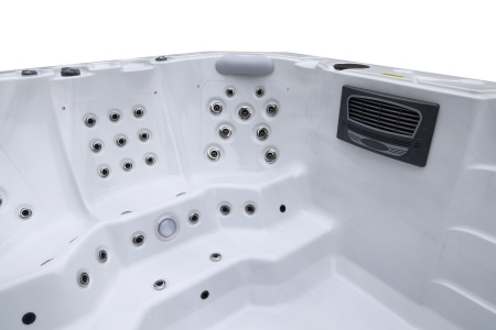 Плавательный бассейн NordicSpa Ontario (Онтарио)